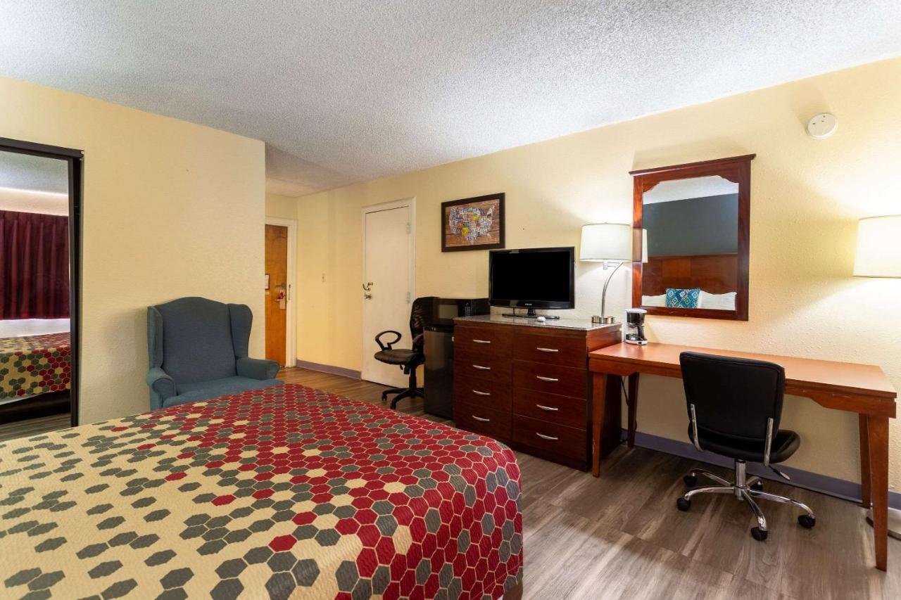 Econo Lodge Gallup Eksteriør billede