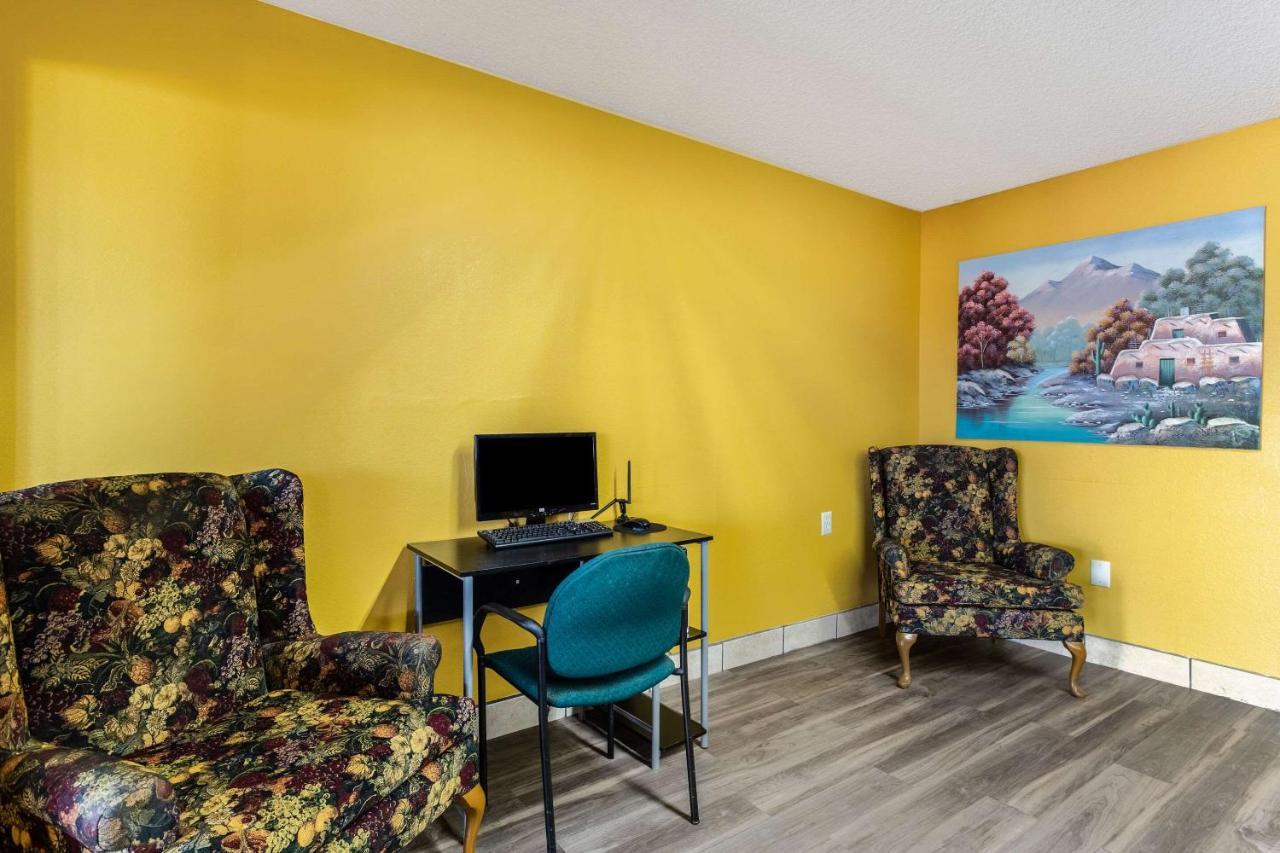 Econo Lodge Gallup Eksteriør billede